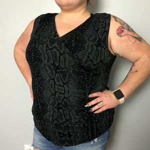 Lane Bryant shirt size 18/20